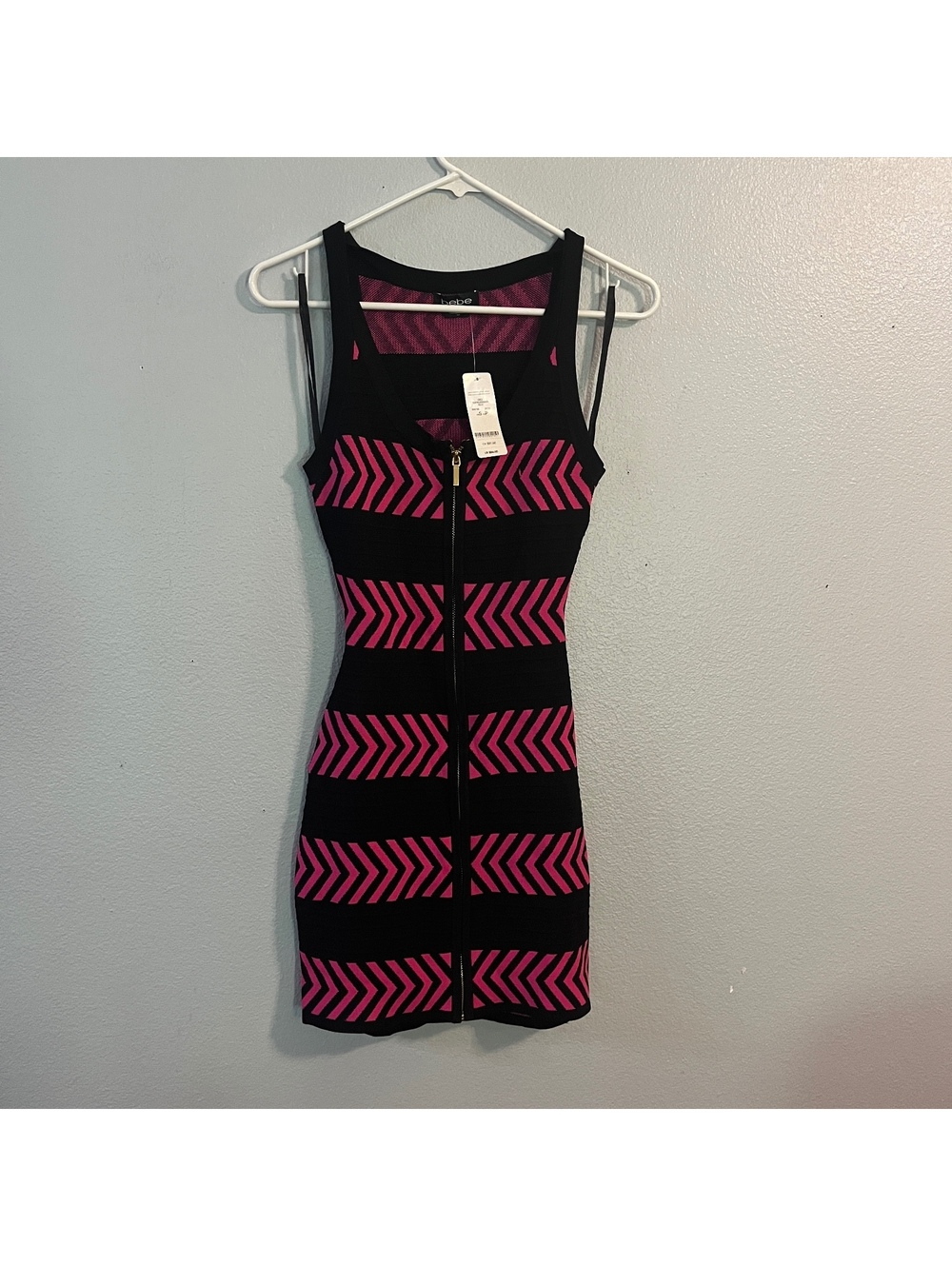 Bebe Layla Chevron Cutout Dress S NWT Black Pink Bodycon Zip Y2K